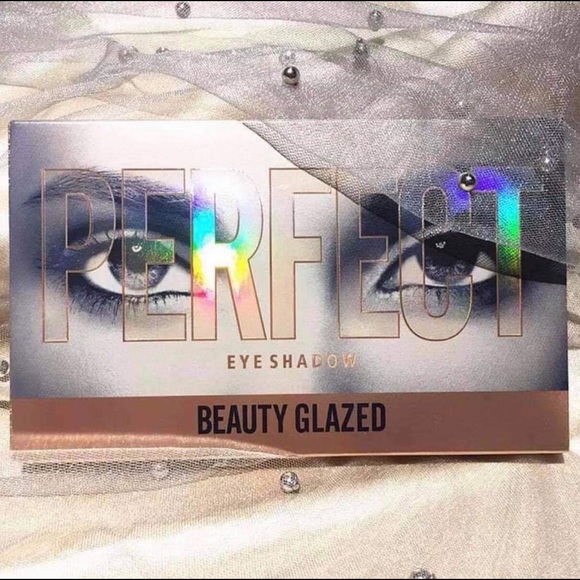 Make up - Picture 2 of 6